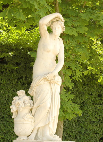 VersaillesAvRoyal_LeGros-Venus-Richelieu.jpg